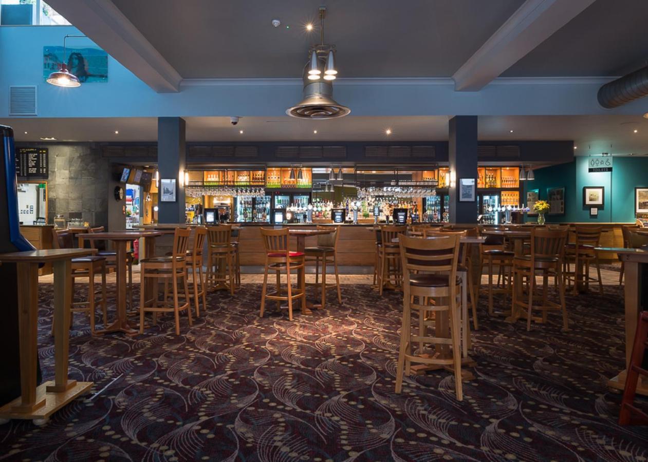 Admiral Of The Humber Wetherspoon Kingston upon Hull Esterno foto